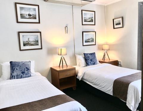 Mariners Court Hotel - Holiday Sunshine Coast 5