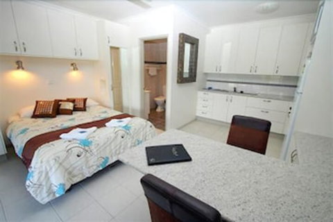 Coral Point Lodge - Holiday Sunshine Coast 4