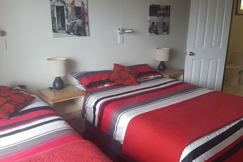 Coral Point Lodge - Holiday Sunshine Coast 6