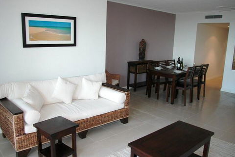 At Blue Horizon Resort Apartments - Sunshine Coast Tourism 6