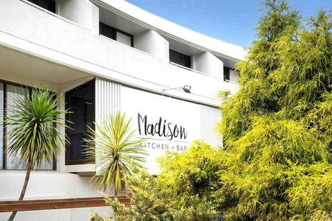 Mercure Charlestown - Holiday Sunshine Coast 2