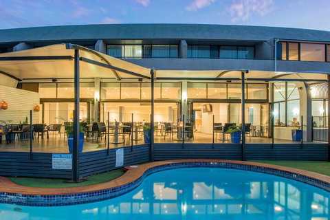 Mercure Charlestown - Holiday Sunshine Coast 7