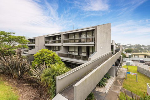 Horizon Apartments Narooma - Sunshine Coast Tourism 4