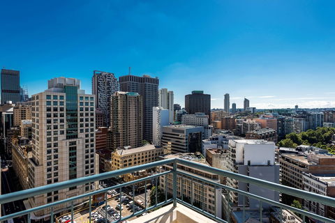 Oaks Sydney Castlereagh Suites - Holiday Sunshine Coast 4