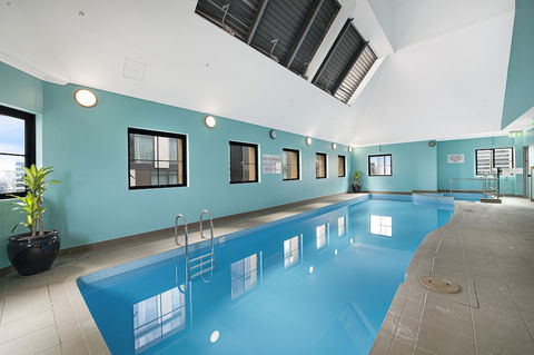Sydney Hotel Harbour Suite - Holiday Sunshine Coast 1