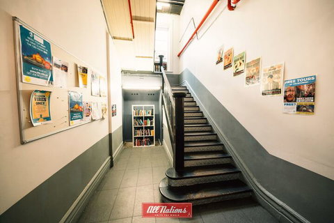 All Nations Backpackers Melbourne - Holiday Sunshine Coast 6