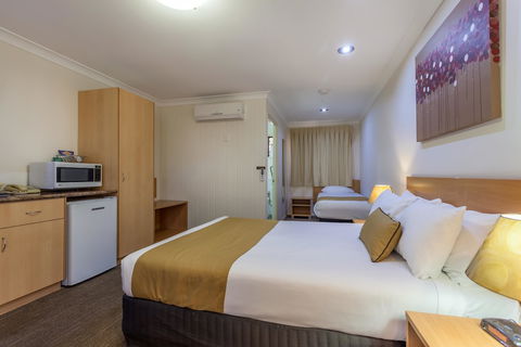 Best Western Tuscany On Tor Motor Inn - Holiday Sunshine Coast 3