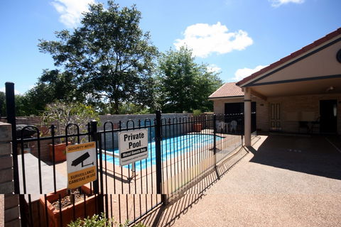 Best Western Tuscany On Tor Motor Inn - Holiday Sunshine Coast 1