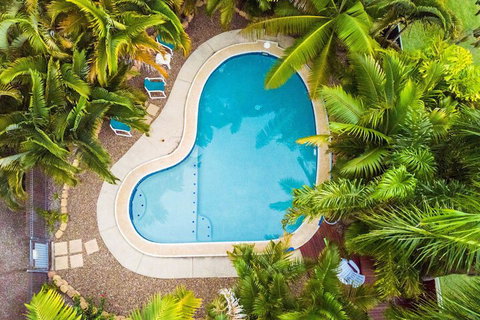 Tin Can Bay Motel - Sunshine Coast Tourism 7