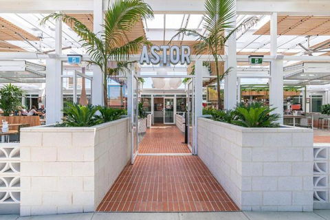 Astor Hotel Motel - Holiday Sunshine Coast 3