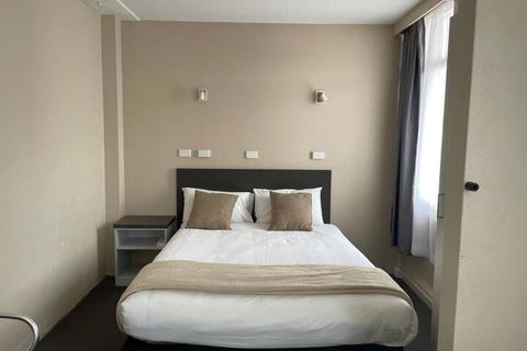 Astor Hotel Motel - Holiday Sunshine Coast 7