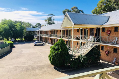 Campbelltown Colonial Motor Inn - Holiday Sunshine Coast 4