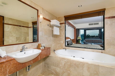Arkaba Hotel - Holiday Sunshine Coast 3