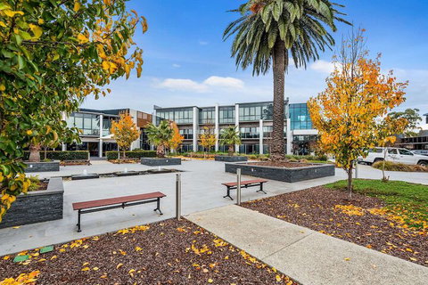 Quality Hotel Taylors Lakes - Sunshine Coast Tourism 2