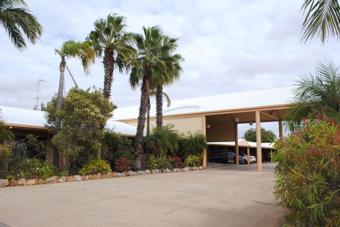Albert Park Motor Inn - Holiday Sunshine Coast 0