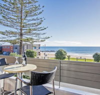 Beachfront Voyager Motor Inn - Sunshine Coast Tourism