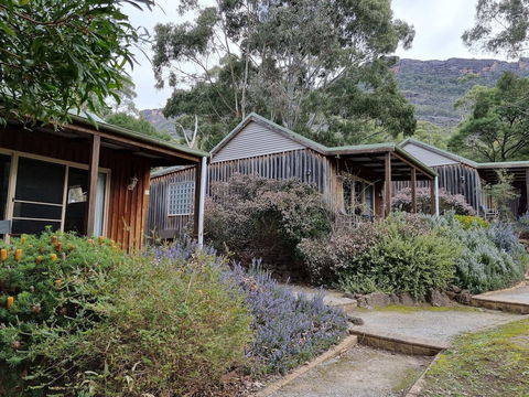 D'Altons Studios - Holiday Sunshine Coast 1
