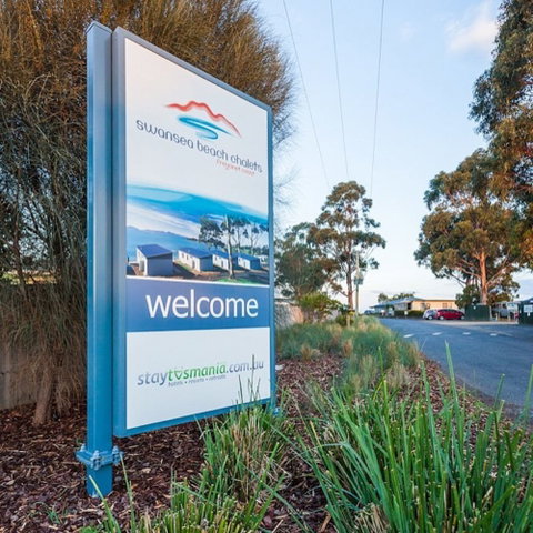Swansea Beach Chalets - Sunshine Coast Tourism 0