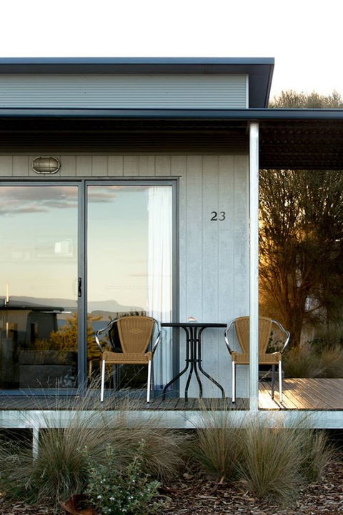 Swansea Beach Chalets - Sunshine Coast Tourism 5