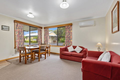 Sharonlee Strahan Villas - Sunshine Coast Tourism 7