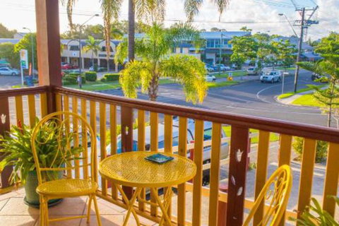 Ruskin House - Sunshine Coast Tourism 4