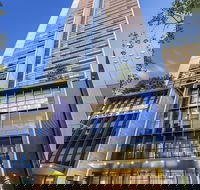 Fraser Suites Sydney - Holiday Sunshine Coast