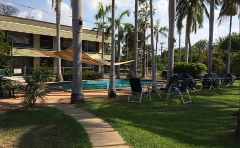 Pine Tree Motel - Sunshine Coast Tourism 1