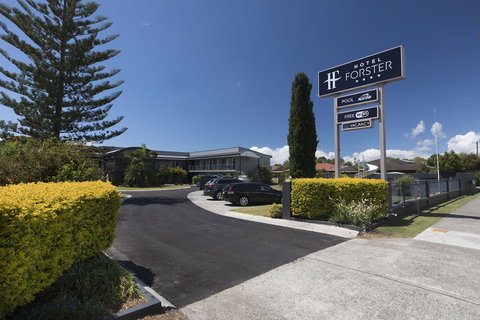 Hotel Forster - Sunshine Coast Tourism 4