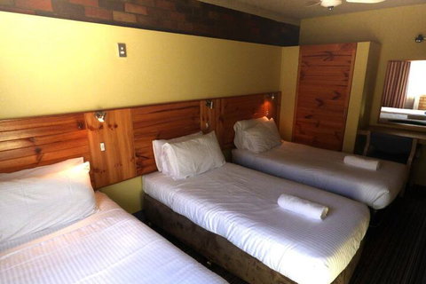 Wanderlight Motor Inn - Sunshine Coast Tourism 4