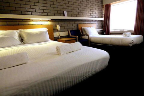 Wanderlight Motor Inn - Sunshine Coast Tourism 6