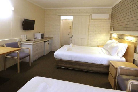 Wanderlight Motor Inn - Sunshine Coast Tourism 5