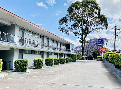 The Select Inn Ryde - Holiday Sunshine Coast 0