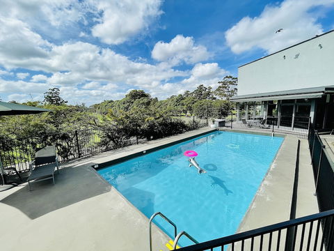 The Select Inn Ryde - Holiday Sunshine Coast 1