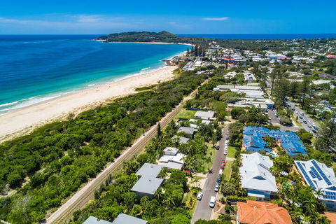 A PERFECT STAY - Allure - Holiday Sunshine Coast 2