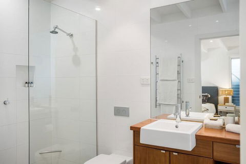A PERFECT STAY - Allure - Holiday Sunshine Coast 6