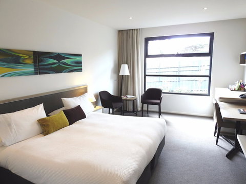 Flinders Hotel - Holiday Sunshine Coast 4