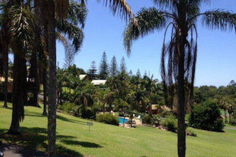 Paradise Palms Resort - Holiday Sunshine Coast 0