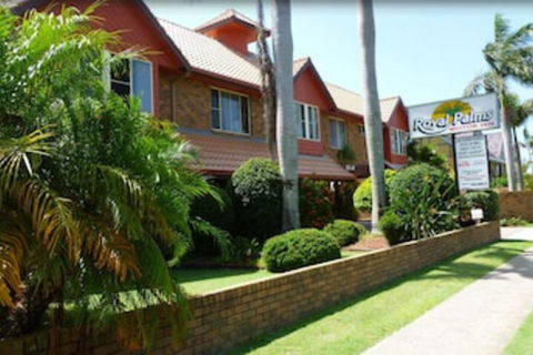 Royal Palms Motor Inn - Sunshine Coast Tourism 0