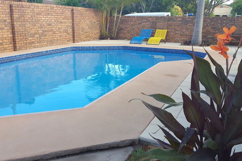 Royal Palms Motor Inn - Sunshine Coast Tourism 3