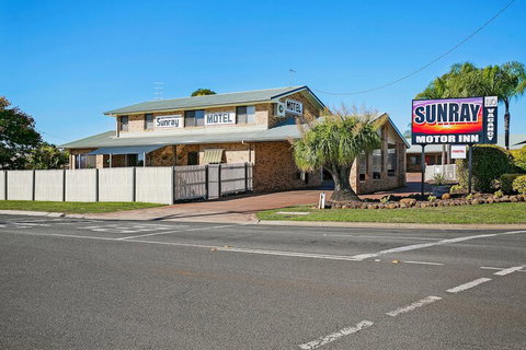 Sunray Motor Inn - Holiday Sunshine Coast 3