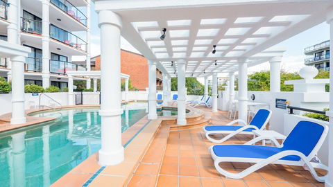 Aegean Apartments - Holiday Sunshine Coast 6
