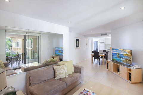 Maison Noosa Beachfront Resort - Sunshine Coast Tourism 6