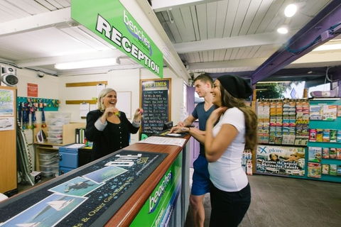 Beaches Backpackers Airlie Beach - Hostel - Sunshine Coast Tourism 0