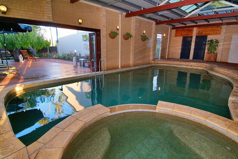Bay Village Resort & Spa - Holiday Sunshine Coast 2