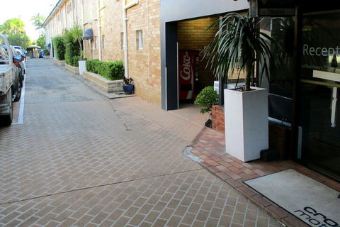 Cronulla Motor Inn - Sunshine Coast Tourism 4