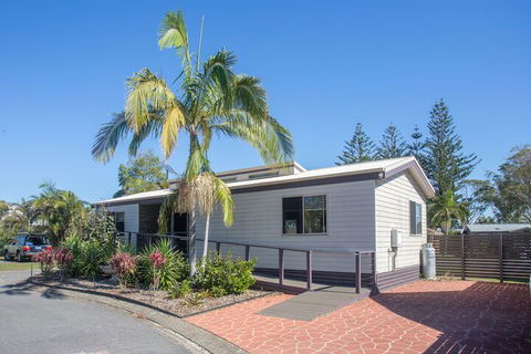 Halifax Holiday Park - Sunshine Coast Tourism 2