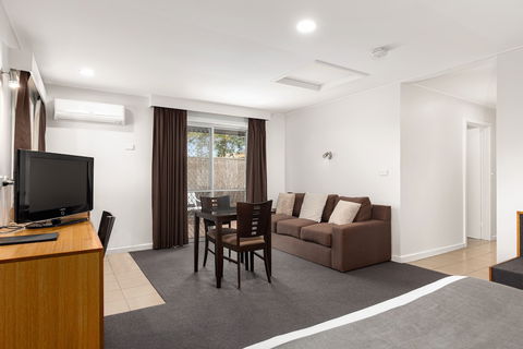 Comfort Inn Silver Birch - Holiday Sunshine Coast 1