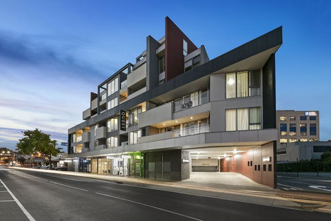 Quest Cheltenham - Holiday Sunshine Coast 0