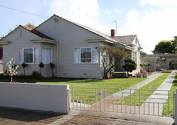 Ambleside TAS Holiday Sunshine Coast