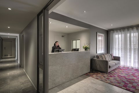Adina Apartment Hotel Sydney Chippendale - Holiday Sunshine Coast 5